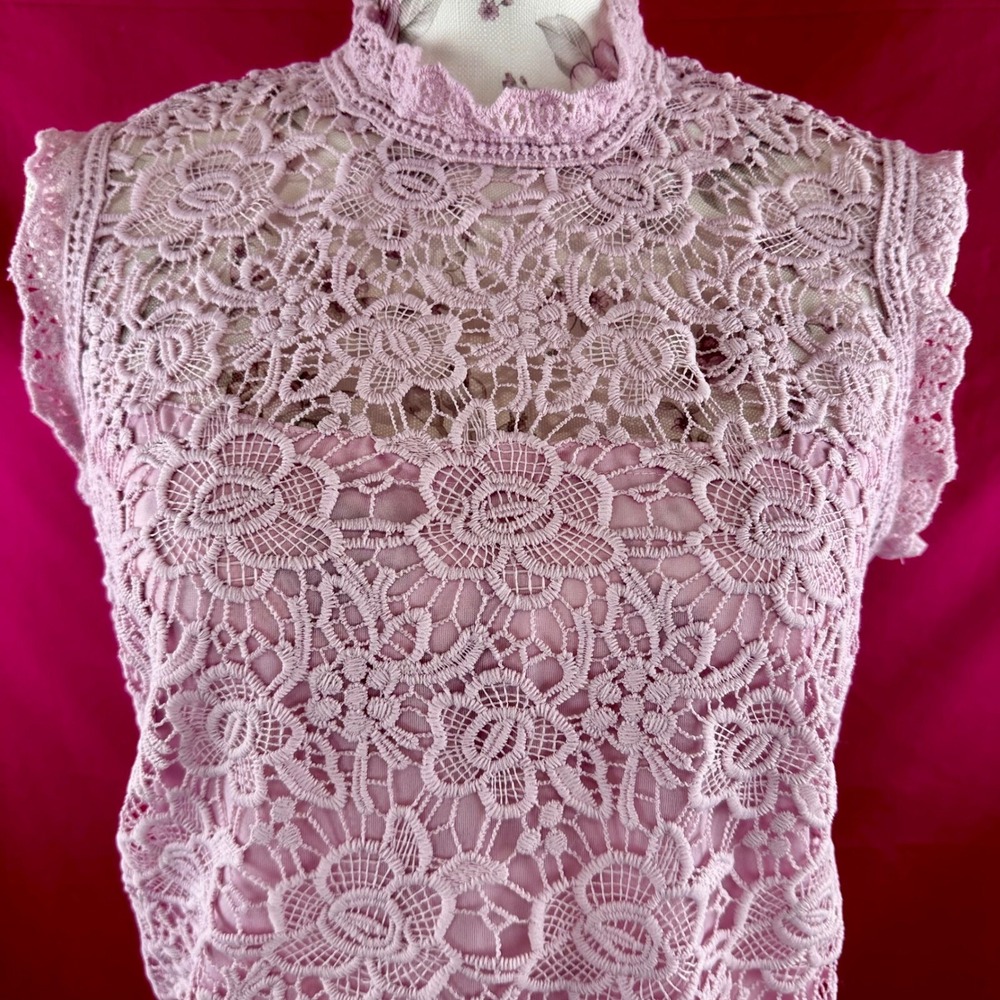 Nanette Lepore‎ Lace Top Sleeveless Blouse Small Lavender Purple Romantic